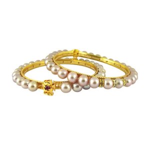 j-button-pearl-bangles