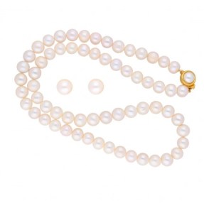 ROUND PEARL NECKALCE